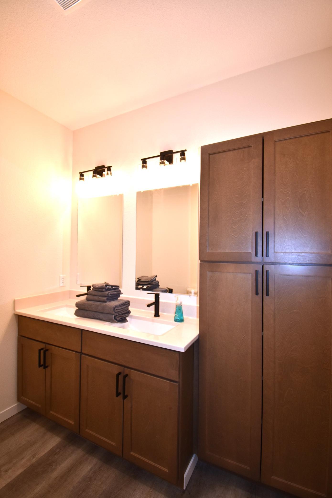 516 Washington Street Southeast Warroad, MN 56763 - Photo 20 of 34