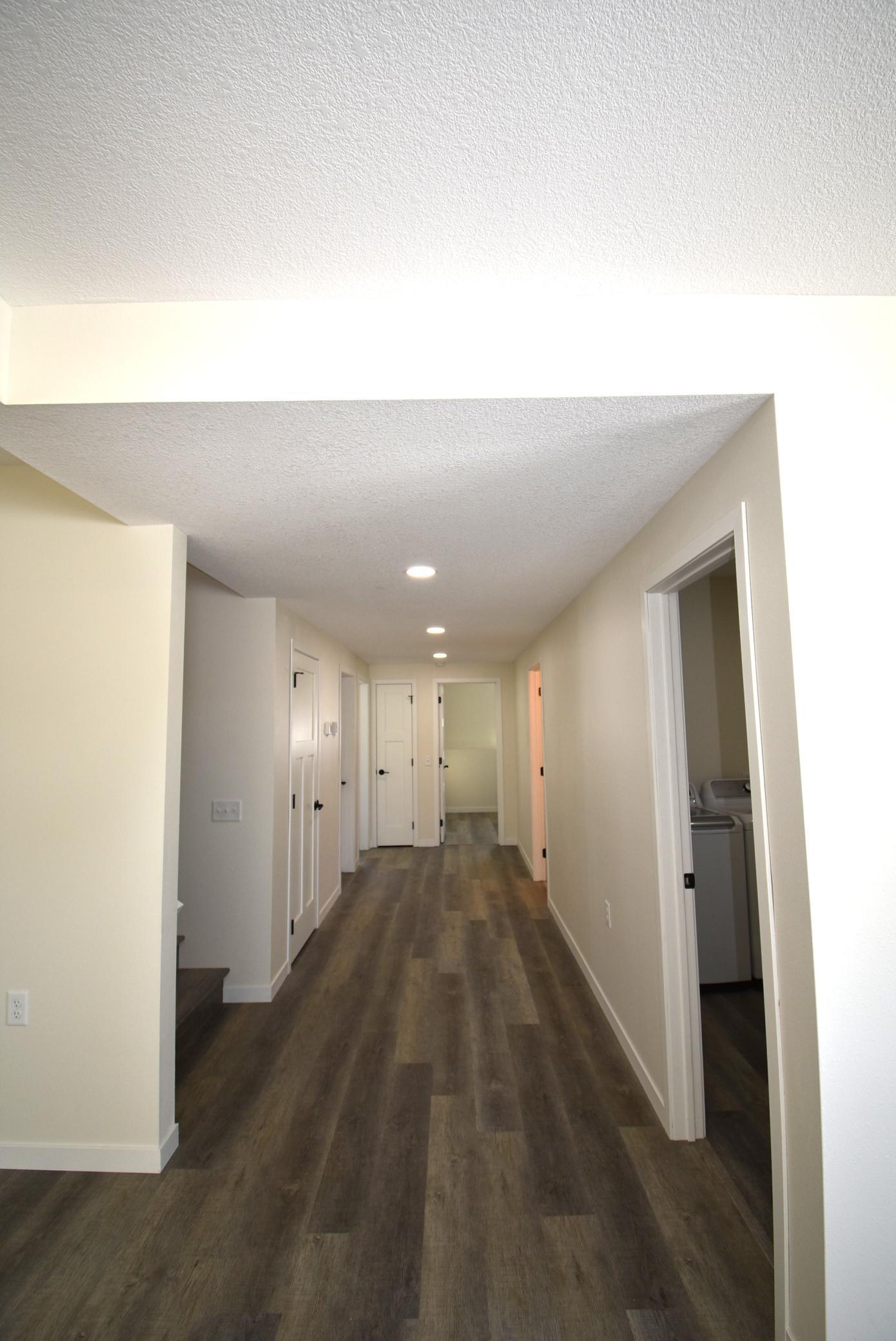 516 Washington Street Southeast Warroad, MN 56763 - Photo 22 of 34