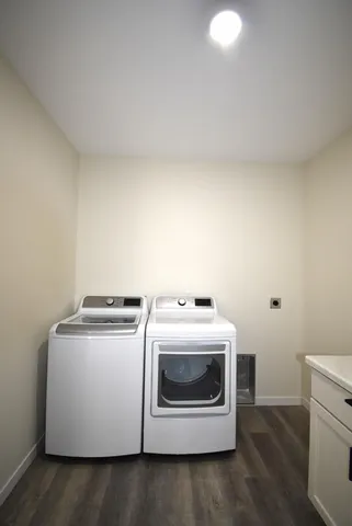 $379,000 | 516 Washington Street Southeast, Warroad, MN 56763