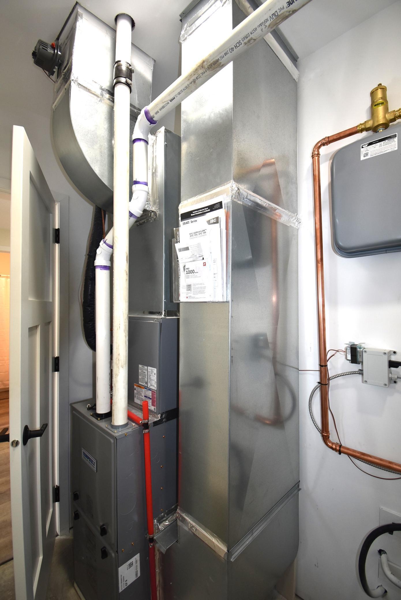 516 Washington Street Southeast Warroad, MN 56763 - Photo 28 of 34