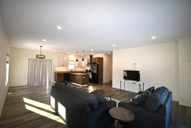 $379,000 | 516 Washington Street Southeast, Warroad, MN 56763