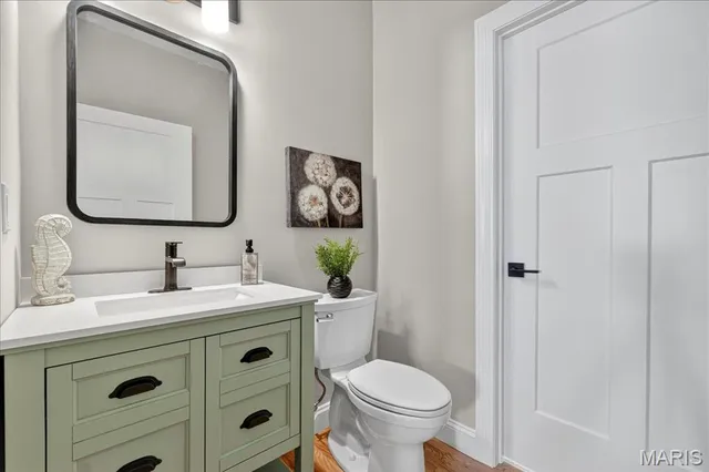 $1,080,000 | 506 Coverdale Lane, Kirkwood, MO 63122