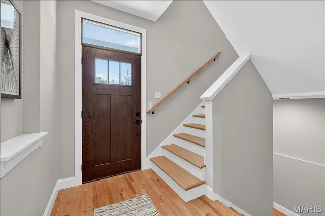 $1,080,000 | 506 Coverdale Lane, Kirkwood, MO 63122