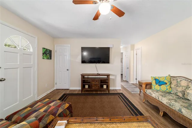 $205,000 | 21529 Southwest Honeysuckle Street, Dunnellon, FL 34431