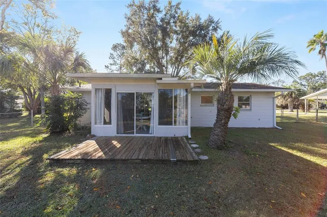 $205,000 | 21529 Southwest Honeysuckle Street, Dunnellon, FL 34431