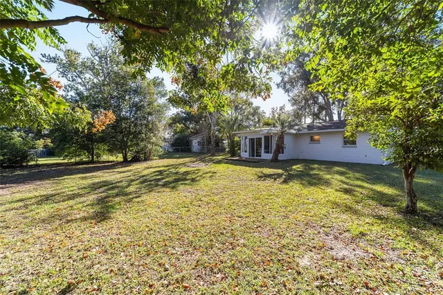 $205,000 | 21529 Southwest Honeysuckle Street, Dunnellon, FL 34431