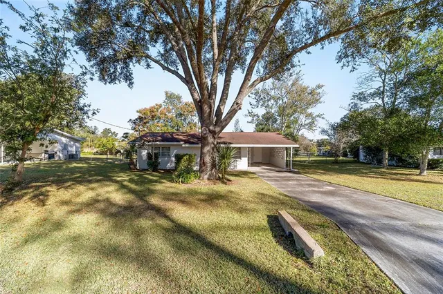 $205,000 | 21529 Southwest Honeysuckle Street, Dunnellon, FL 34431