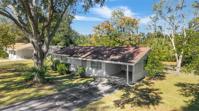 $205,000 | 21529 Southwest Honeysuckle Street, Dunnellon, FL 34431