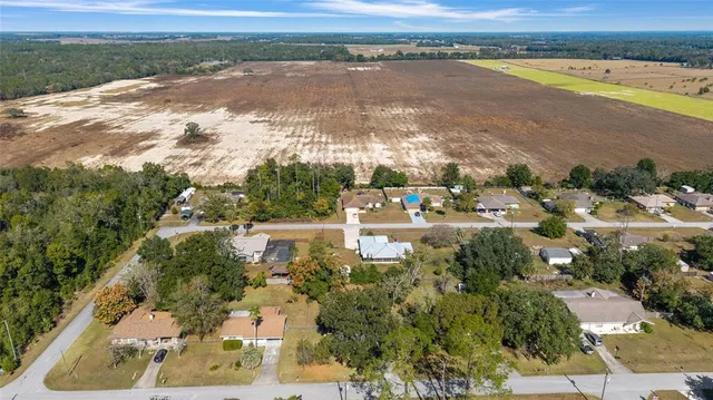 $205,000 | 21529 Southwest Honeysuckle Street, Dunnellon, FL 34431