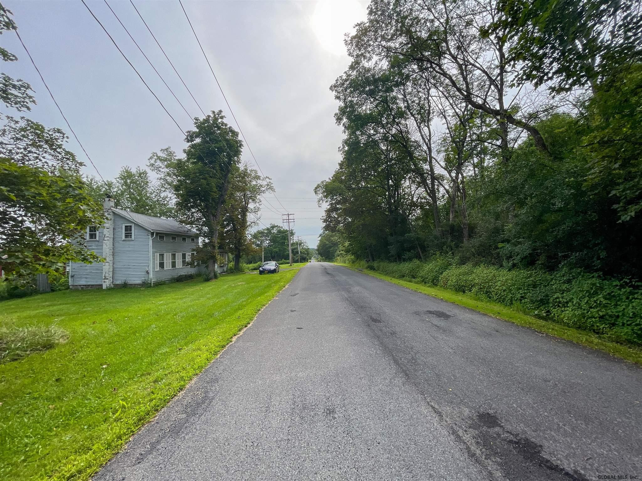 4283 Weaver Road Guilderland, NY 12009 - Photo 17 of 33 Photo 17