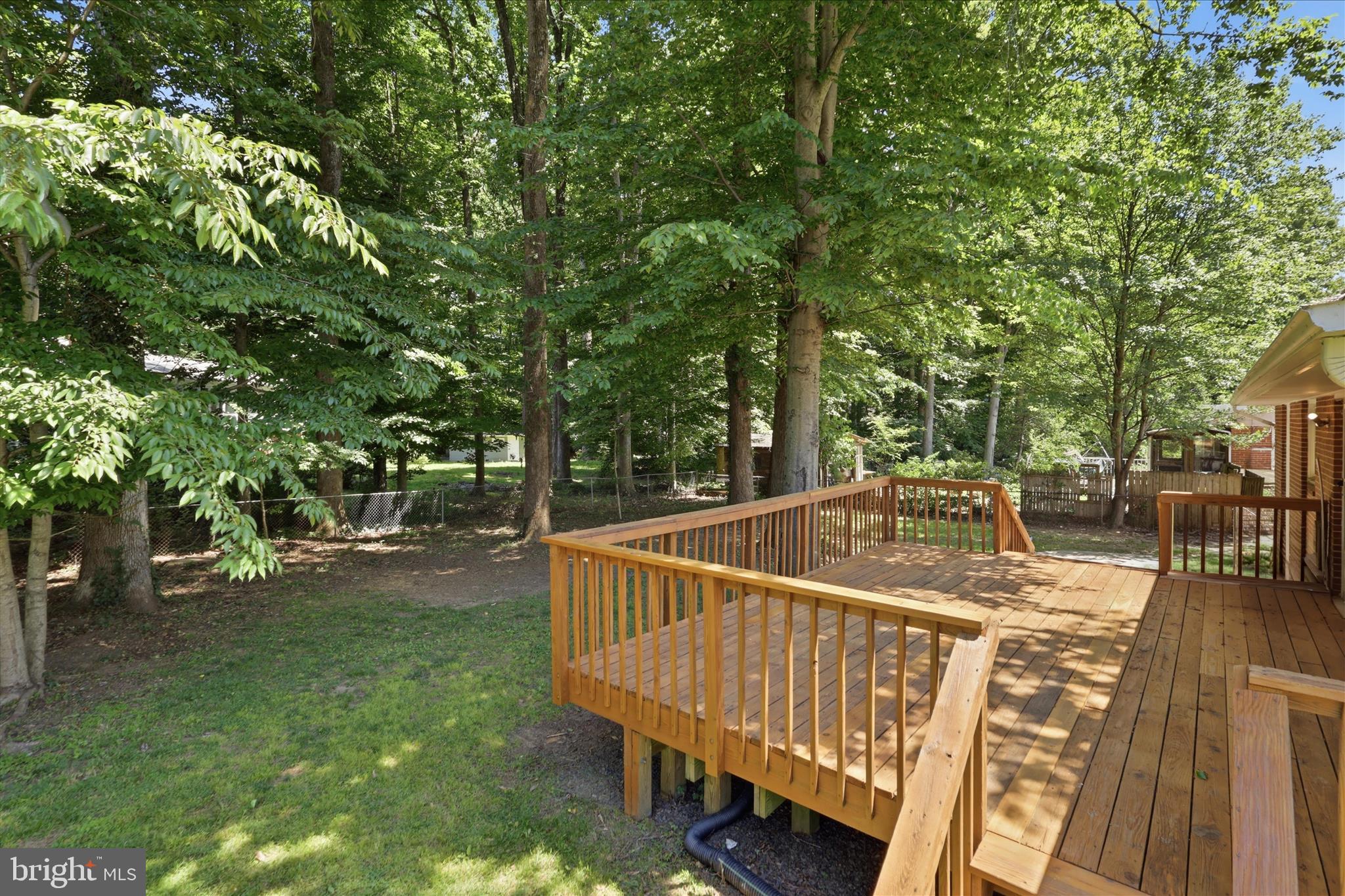 5609 Sedgwick Lane Springfield, VA 22151 - Photo 29 of 41 large deck