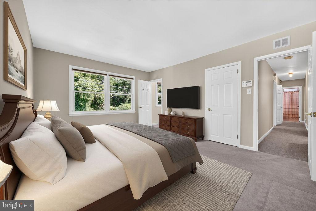 840 Pembroke Road Rydal, PA 19046 - Photo 20 of 49 Primary bed/virtually staged