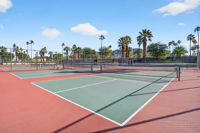 $259,900 | 1655 East Palm Canyon Drive, Unit 511, Palm Springs, CA 92264