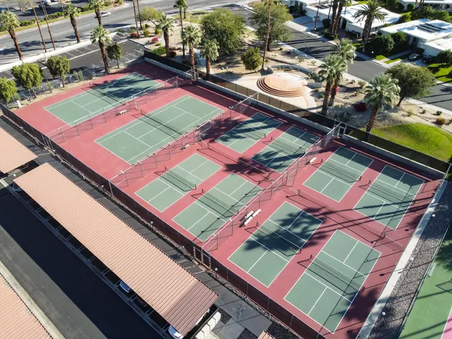 $259,900 | 1655 East Palm Canyon Drive, Unit 511, Palm Springs, CA 92264