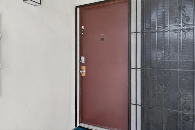 $259,900 | 1655 East Palm Canyon Drive, Unit 511, Palm Springs, CA 92264