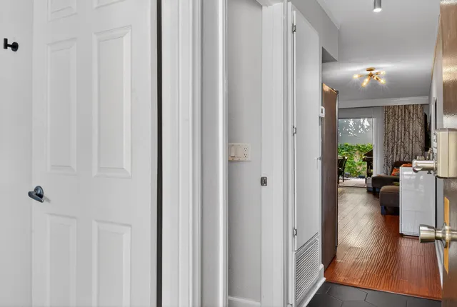 $259,900 | 1655 East Palm Canyon Drive, Unit 511, Palm Springs, CA 92264