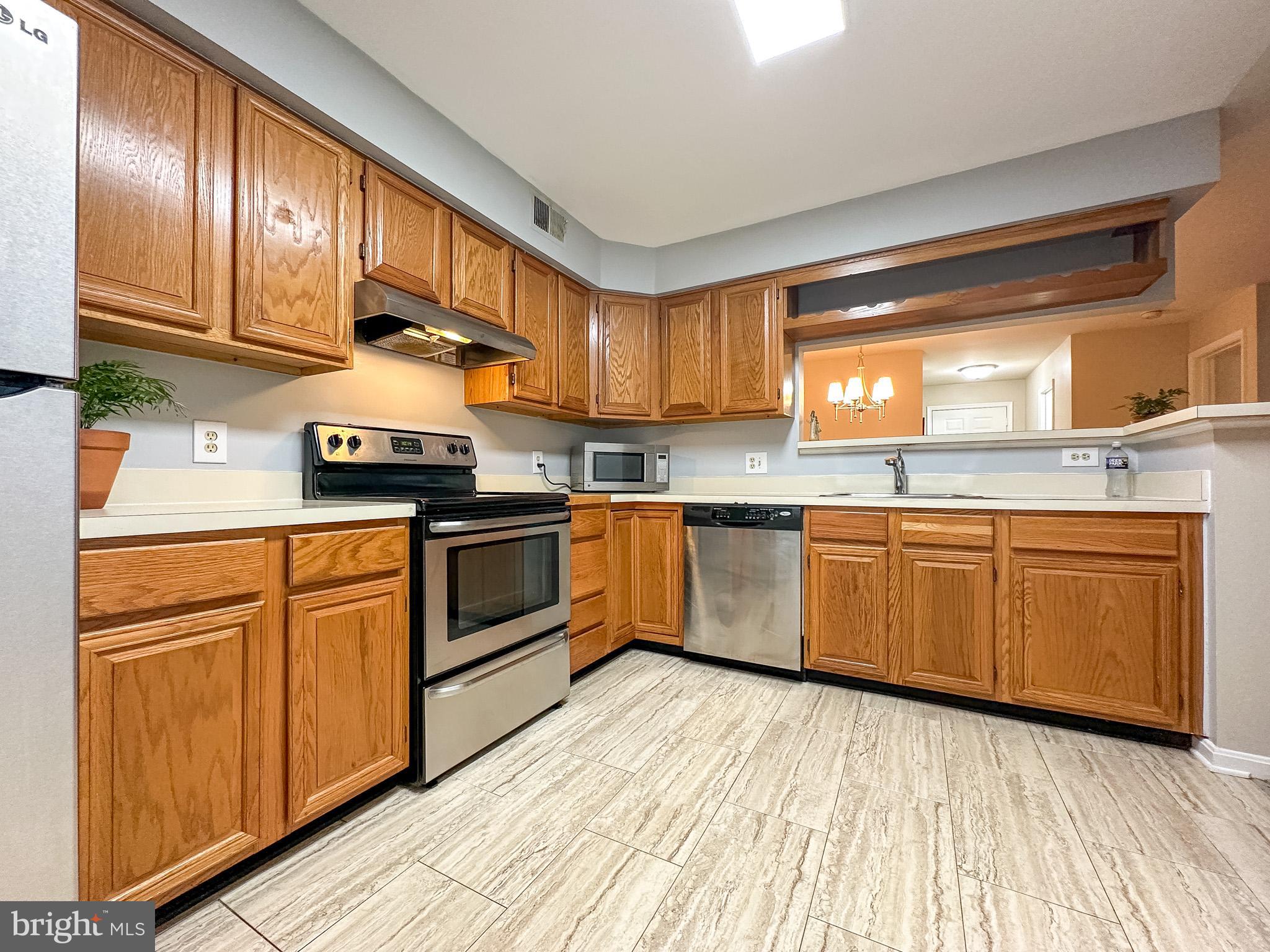 2237 Lovedale Lane, Unit G Reston, VA 20191 - Photo 25 of 49