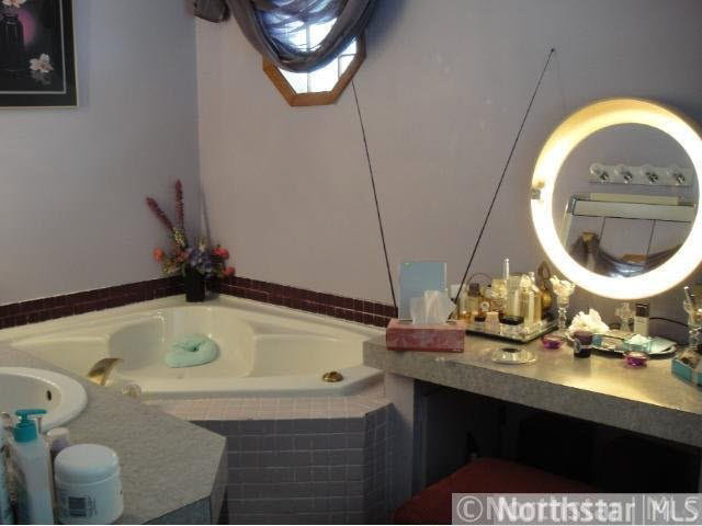 10501 Quebec Road Bloomington, MN 55438 - Photo 11 of 12 Gallery Image 11