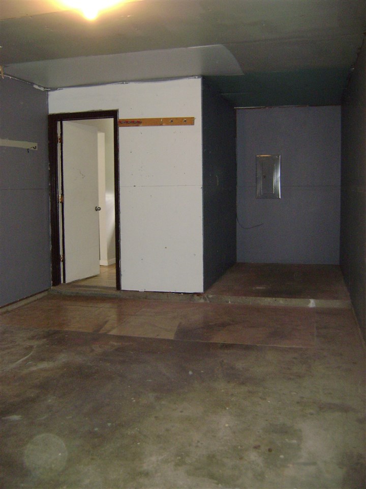 6005 Ashbrooke Road Evansville, IN 47710 - Photo 16 of 18 Gallery Image 16
