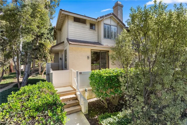 $940,000 | 2595 Plaza Del Amo, Unit 424, Torrance, CA 90503