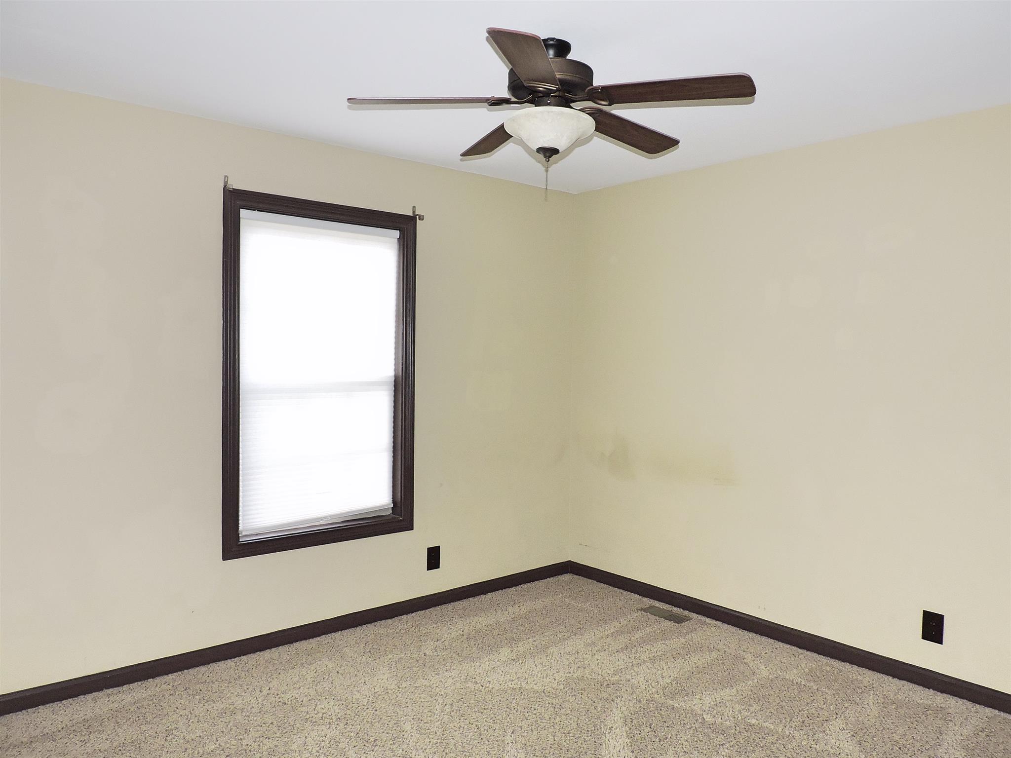 1725 Setter Road Clarksville, TN 37042 - Photo 20 of 23 Gallery Image 20