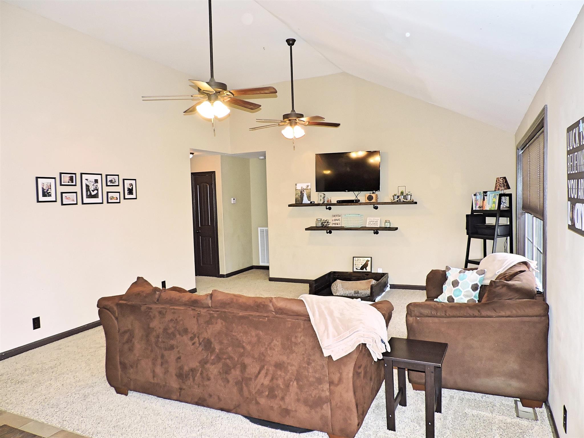 1725 Setter Road Clarksville, TN 37042 - Photo 5 of 23 Gallery Image 5