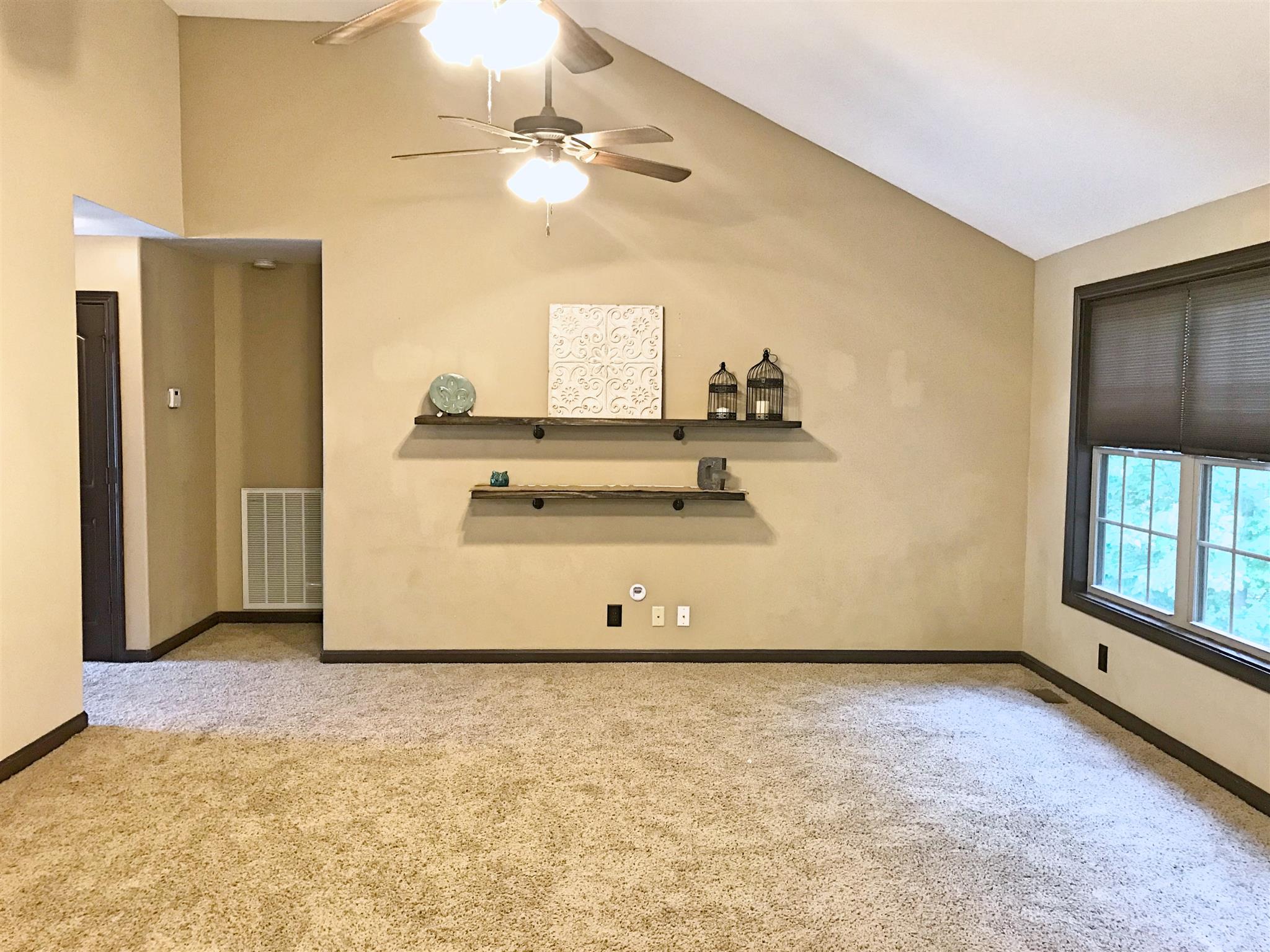 1725 Setter Road Clarksville, TN 37042 - Photo 6 of 23 Gallery Image 6