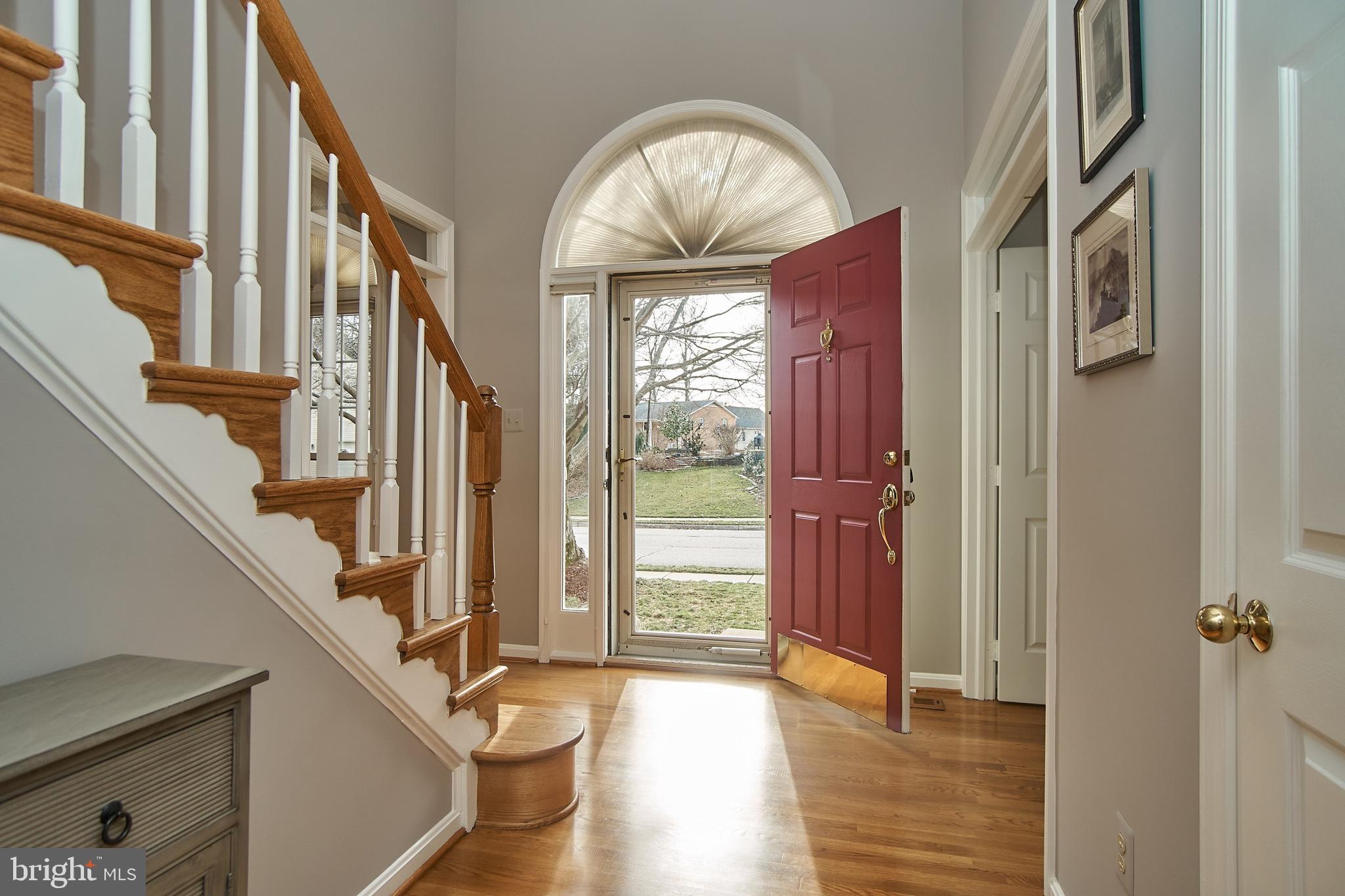 8140 Ridge Creek Way Springfield, VA 22153 - Photo 4 of 39