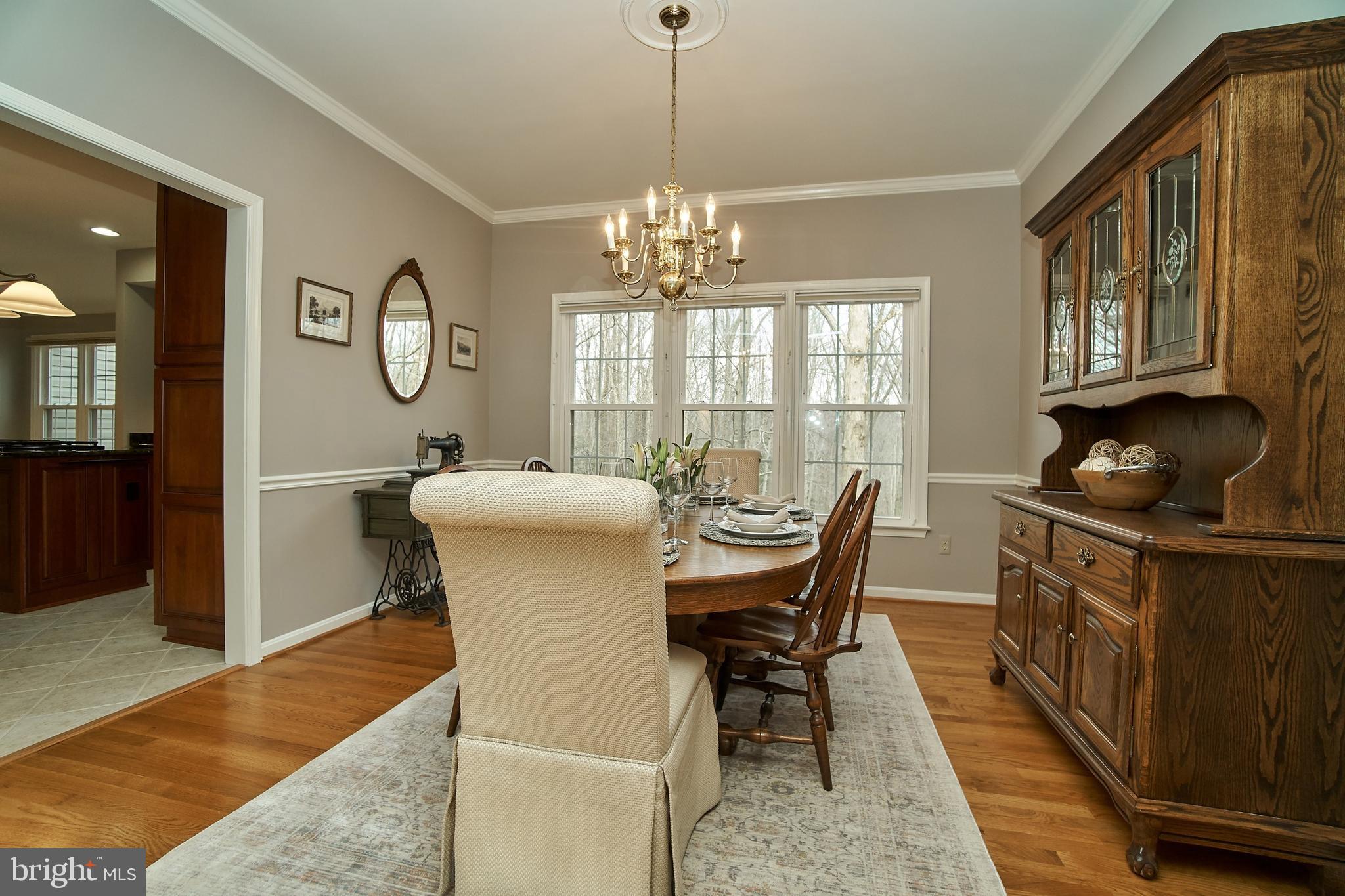8140 Ridge Creek Way Springfield, VA 22153 - Photo 9 of 39