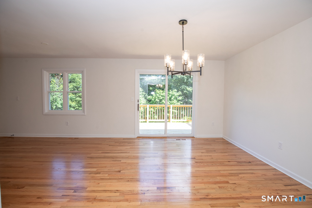 44 Farm Hill Road Wallingford, CT 06492 - Photo 9 of 38 Dining room