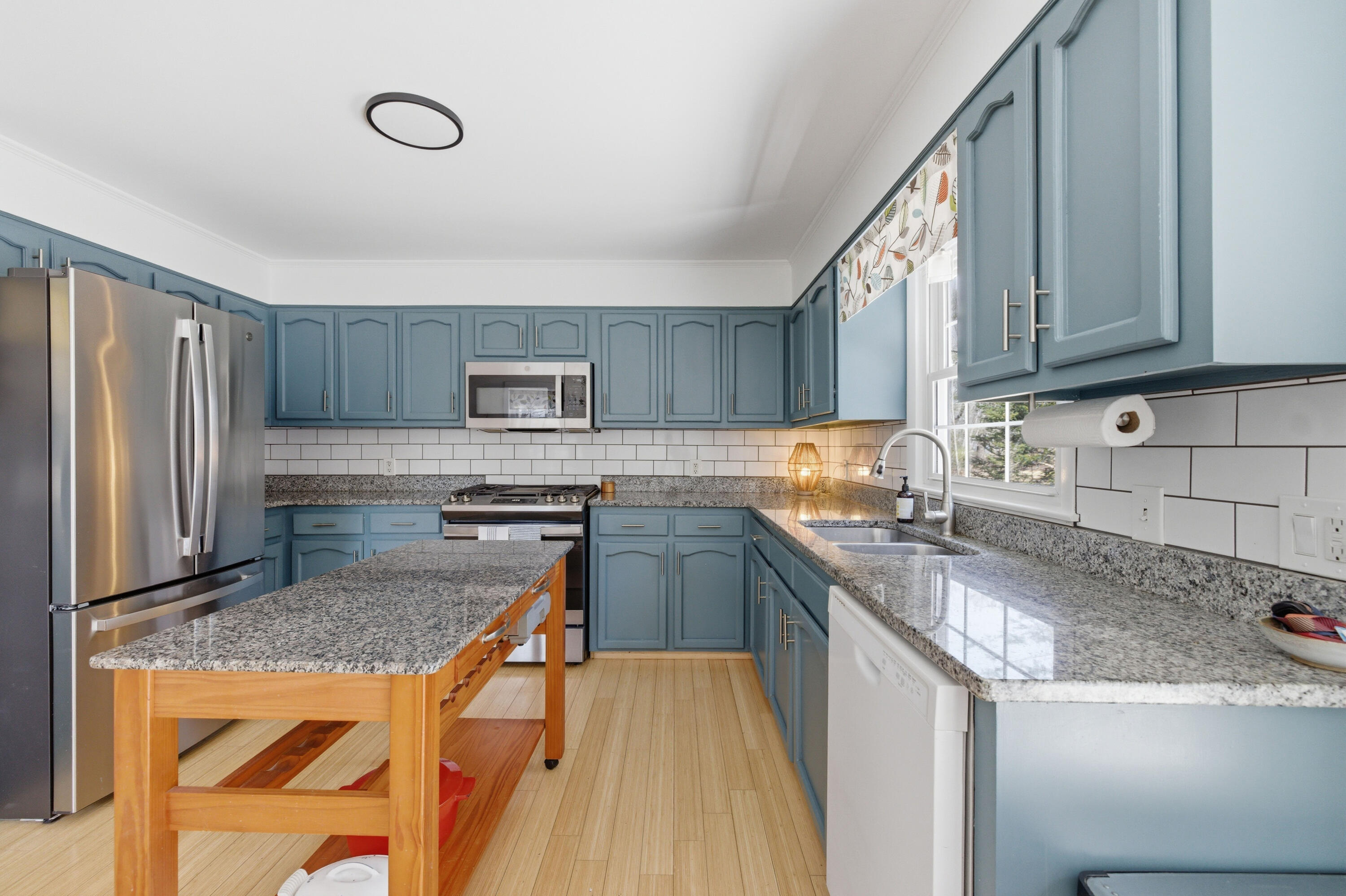 357 River Road Topsham, ME 04086 - Photo 13 of 42 3G0A3708