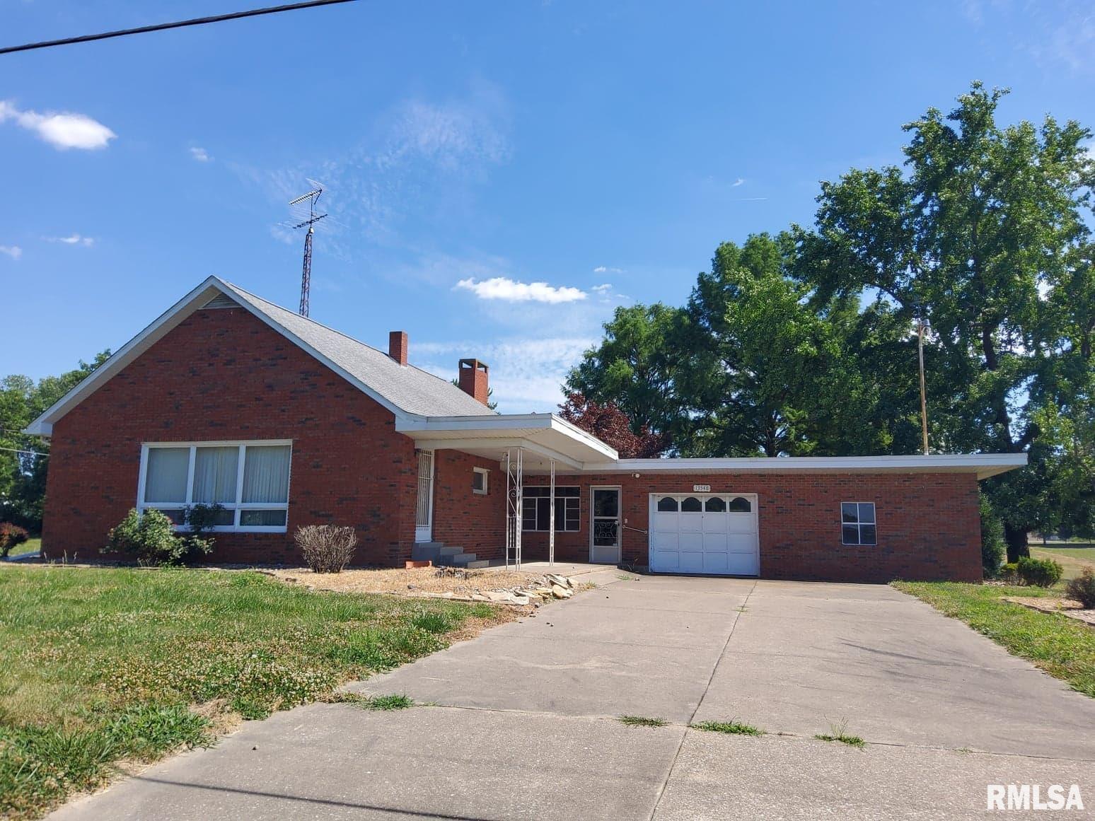 13548 Ewing Road Whittington, IL 62897 - Photo 1 of 36 Gallery Image 1