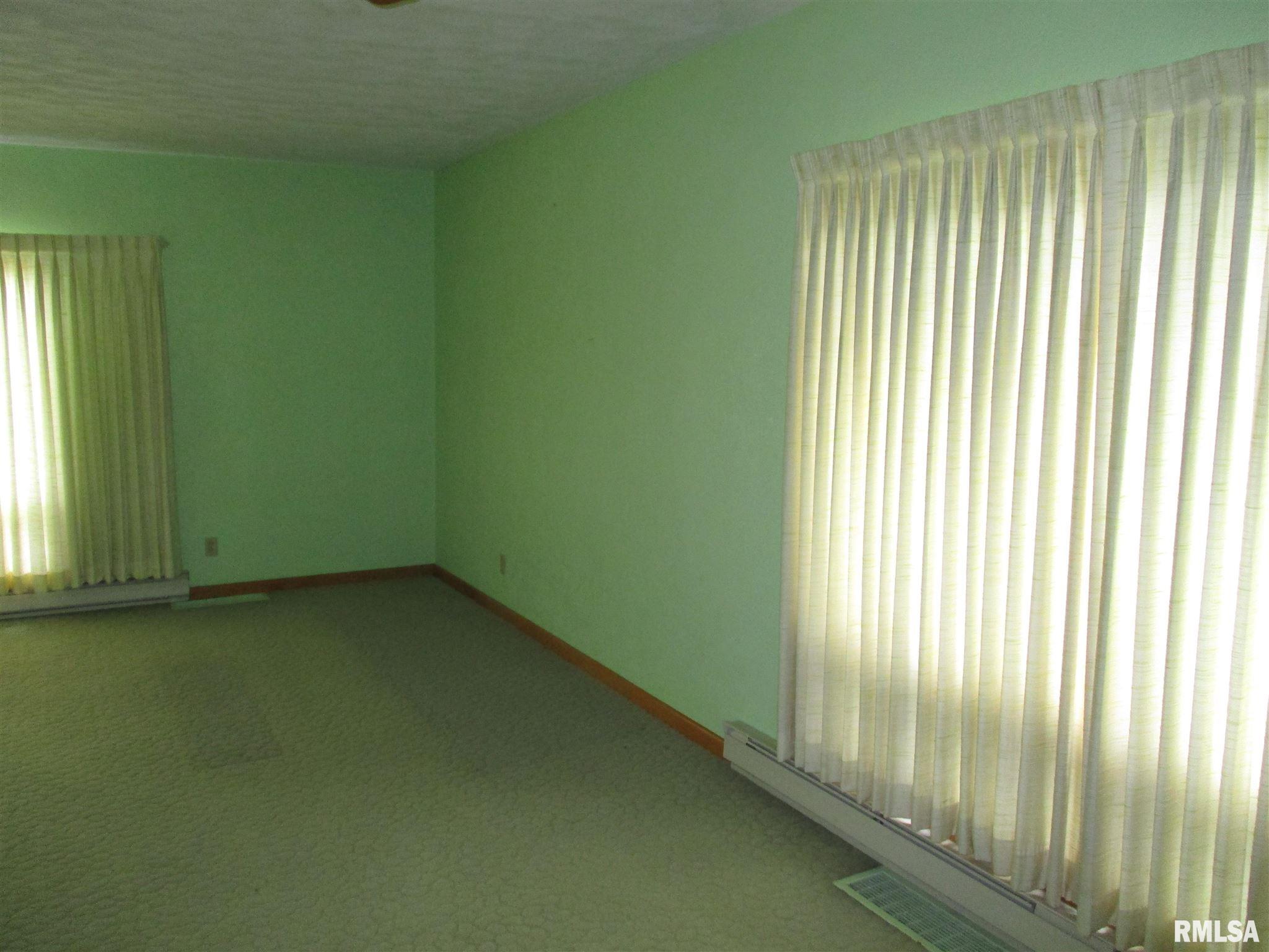 13548 Ewing Road Whittington, IL 62897 - Photo 6 of 36 Gallery Image 6