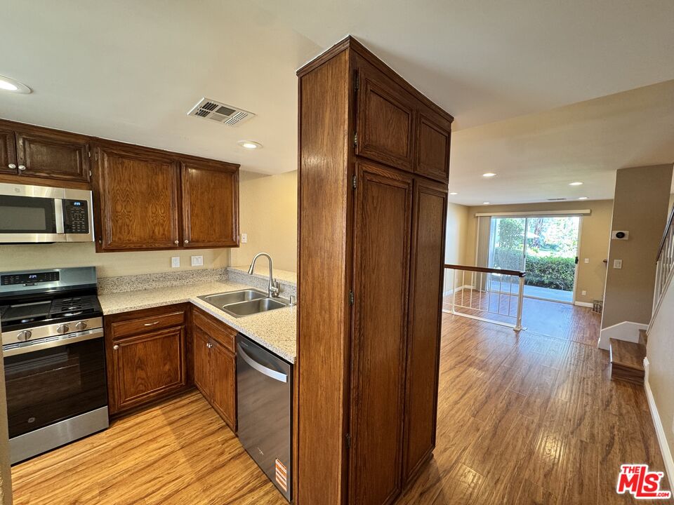 5624 Las Virgenes Road, Unit 19 Calabasas, CA 91302 - Photo 4 of 25