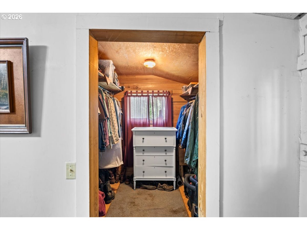 2680 South Umpqua Road Tiller, OR 97484 - Photo 37 of 46