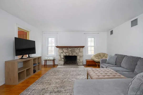 $385,000 | 23 Howard Road, Poughkeepsie, NY 12603