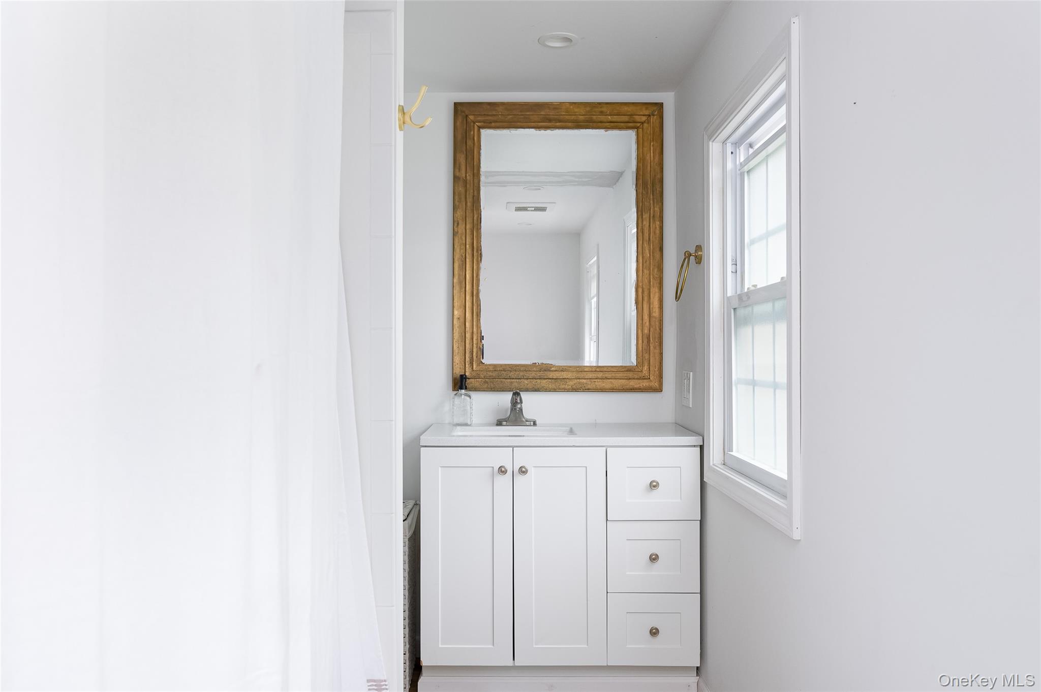 23 Howard Road Poughkeepsie, NY 12603 - Photo 10 of 26