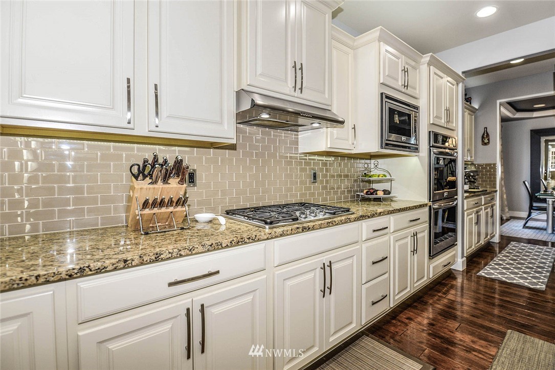 4130 175th Place Southeast Bothell, WA 98012 - Photo 8 of 40