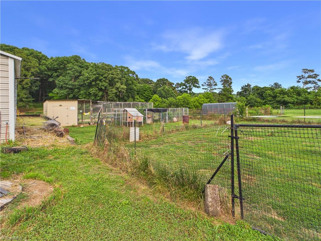 5476 Jesse Small Road Randleman, NC 27317 - Photo 10 of 31