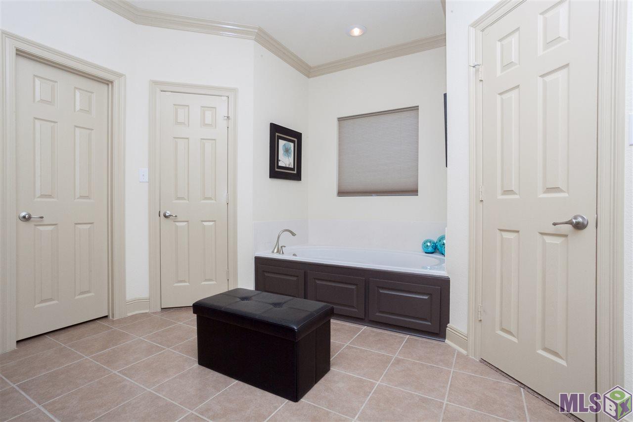 20313 Chevalier Avenue Baton Rouge, LA 70817 - Photo 9 of 28 Gallery Image 9