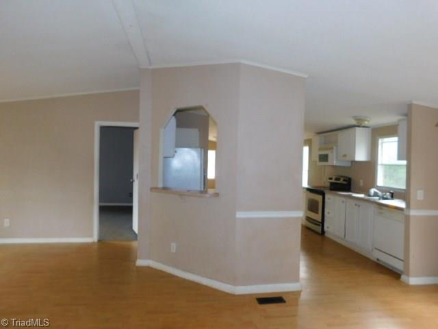 3096 Old Mountain Road Trinity, NC 27370 - Photo 7 of 25