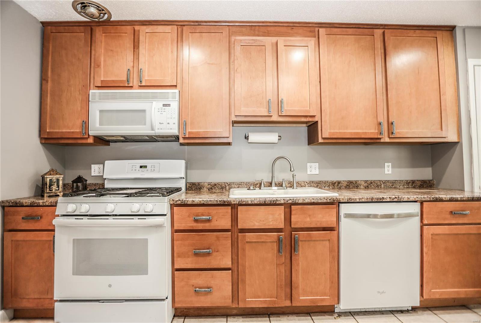 2828 Arnold Road St. Louis, MO 63125 - Photo 6 of 24