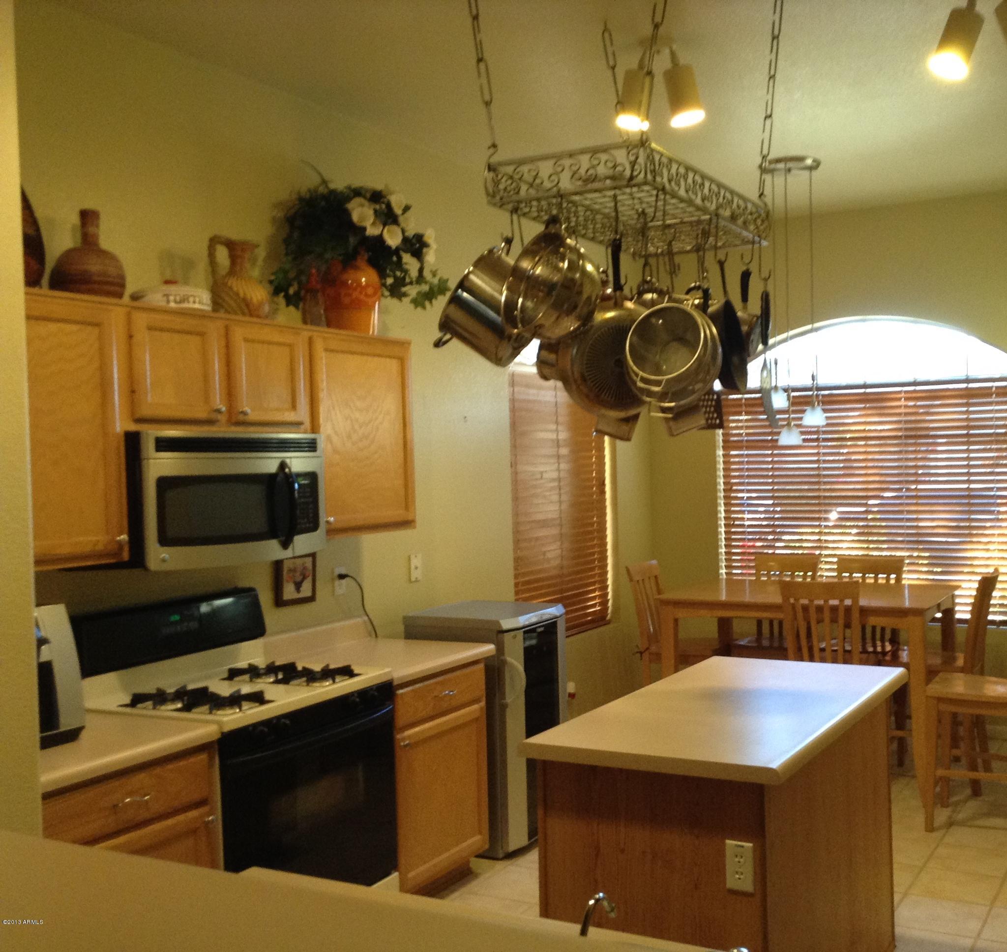 216 East Smoke Tree Road Gilbert, AZ 85296 - Photo 13 of 18 IMG_0691
