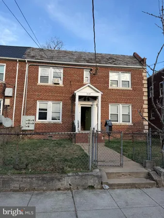 $2,100 | 5119 2nd Street Northwest, Unit 4, Washington, DC 20011