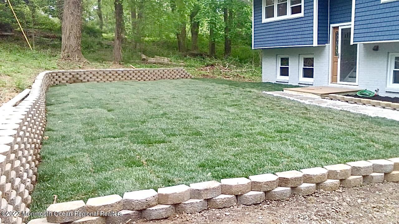 812 Province Line Road Allentown, NJ 08501 - Photo 3 of 24 0750EF19-2D18-4C48-B4E9-DC4A0D0661F3