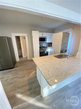 $1,900 | 2604 Jefferson Street, Savannah, GA 31401