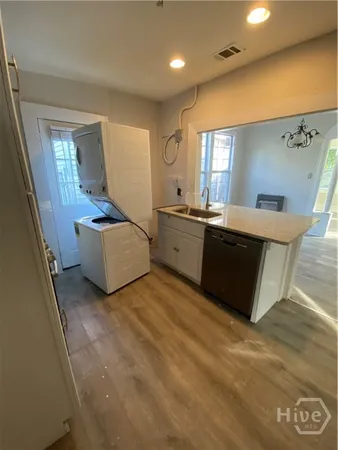 $1,900 | 2604 Jefferson Street, Savannah, GA 31401