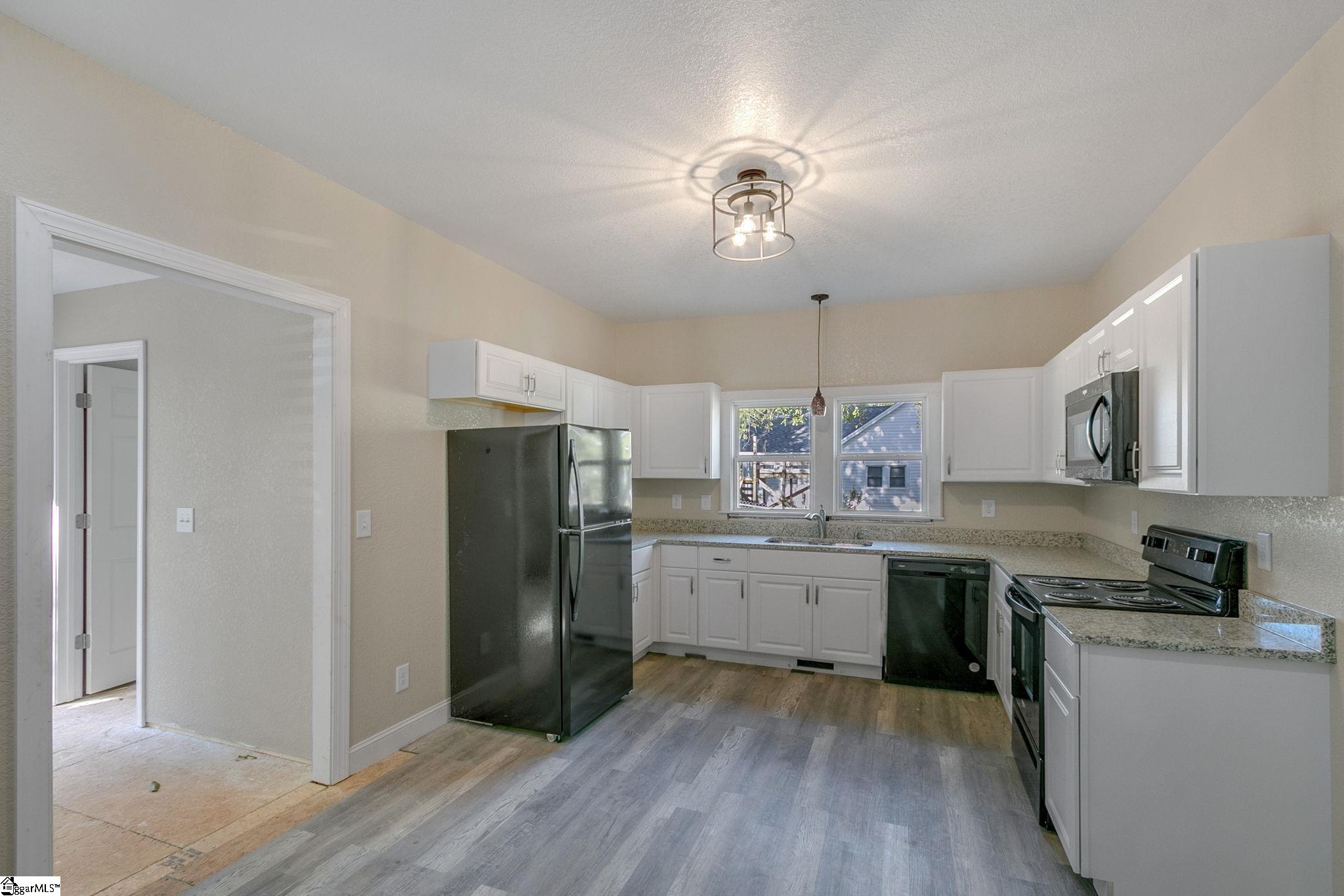 109 Garrison Street Easley, SC 29640 - Photo 11 of 36