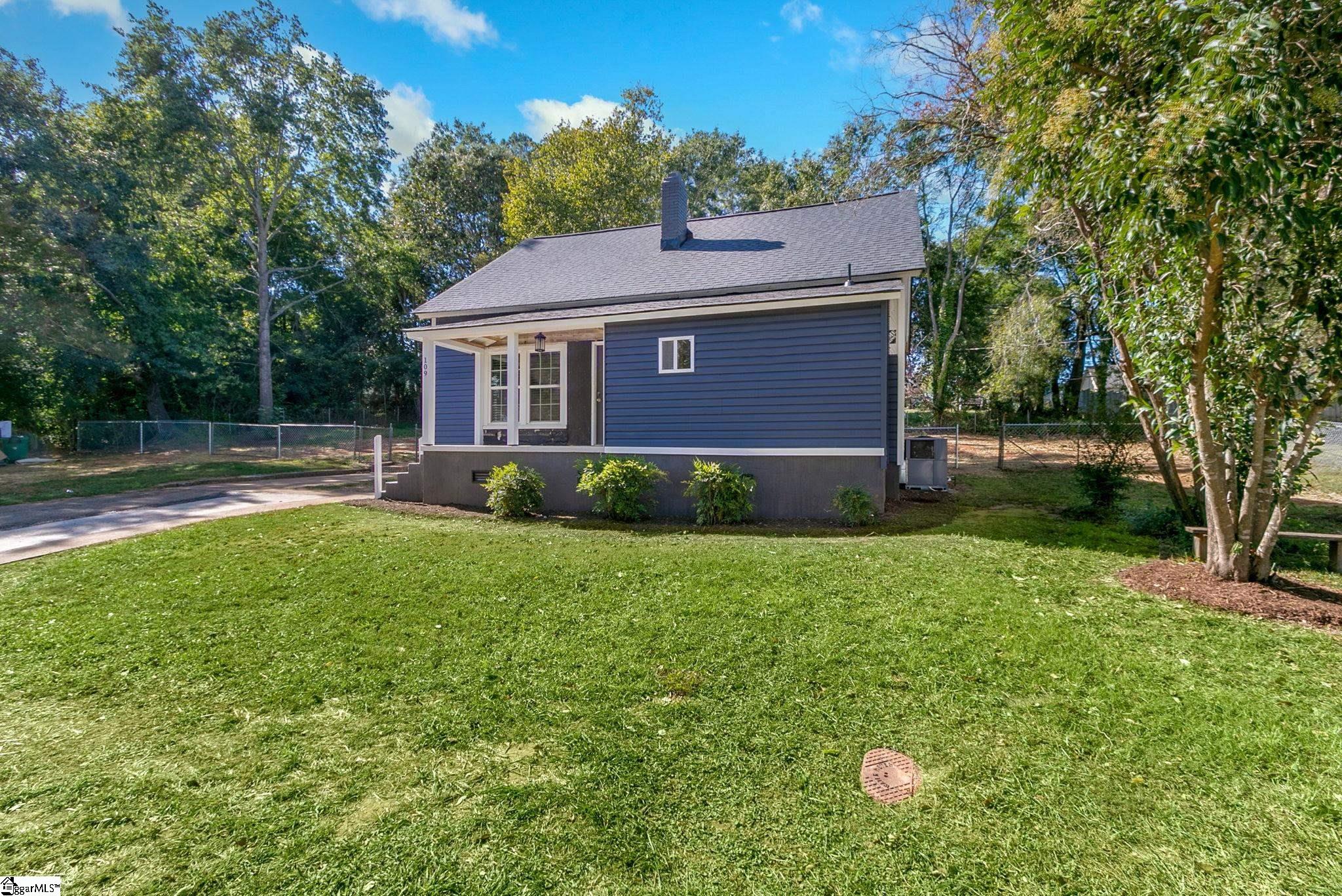 109 Garrison Street Easley, SC 29640 - Photo 3 of 36