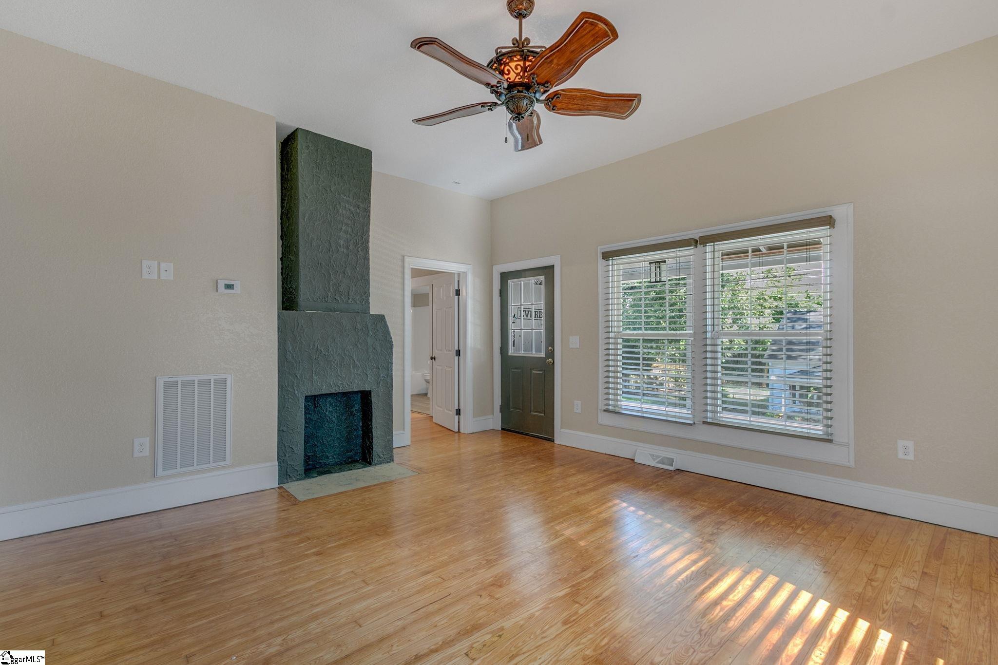 109 Garrison Street Easley, SC 29640 - Photo 7 of 36